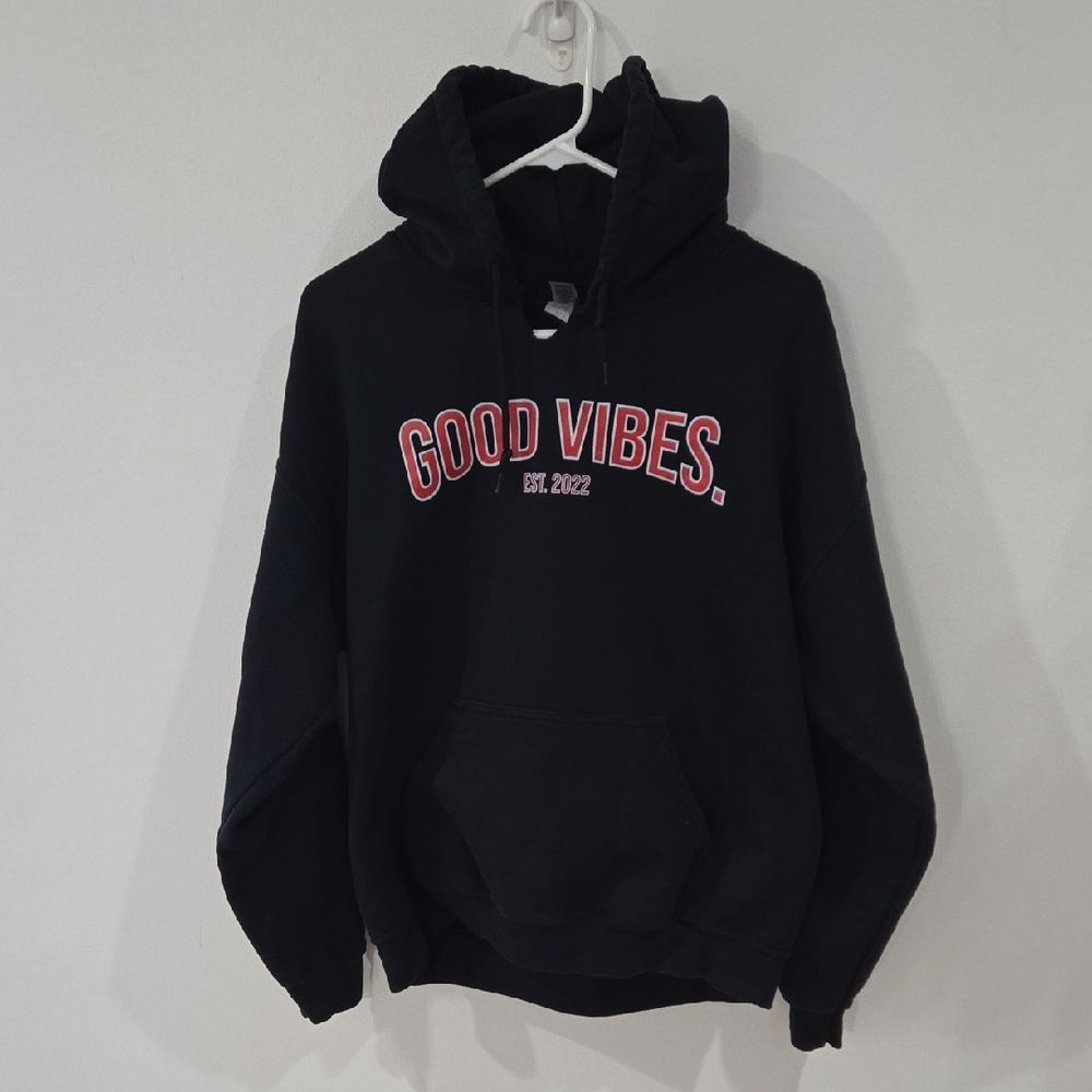 Gildan Sz Large Black Hoodie with Red 'Good Vibes' Design